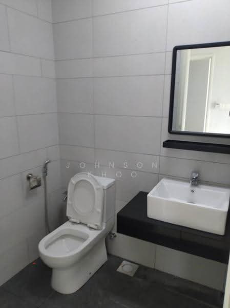 Kediaman Servis untuk Dijual di Amani Residence - Johnson Khoo - Bathroom - PropertyGuru.com.my