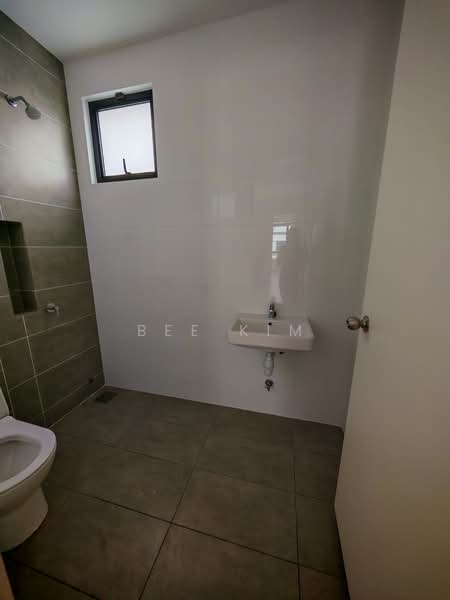 2-storey Terraced House for Sale in Telok Panglima Garang (Selangor) - Bee Kim - Bathroom - PropertyGuru.com.my