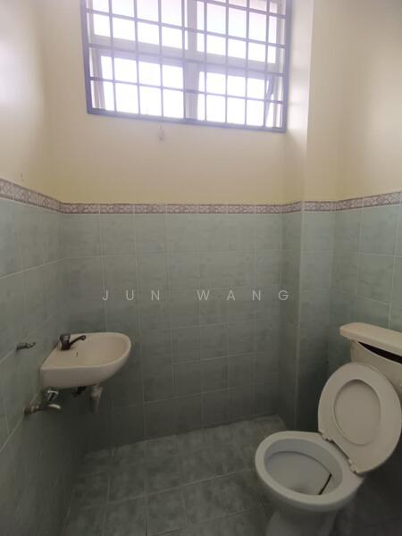 1-storey Terraced House for Sale in Bukit Indah (Iskandar Puteri (Nusajaya)) - Jun Wang - Bathroom - PropertyGuru.com.my