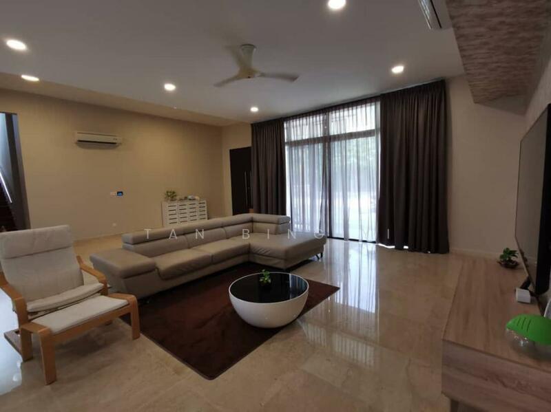 Bungalow for Sale in Iskandar Puteri (Nusajaya) (Johor) - Tan Bing Yi - Living Room - PropertyGuru.com.my