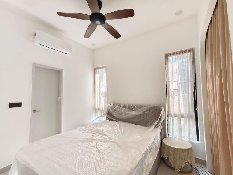 Semi-Detached House for Sale in Kota Emerald (Rawang) - Evelyn Khoo - Bedroom - PropertyGuru.com.my