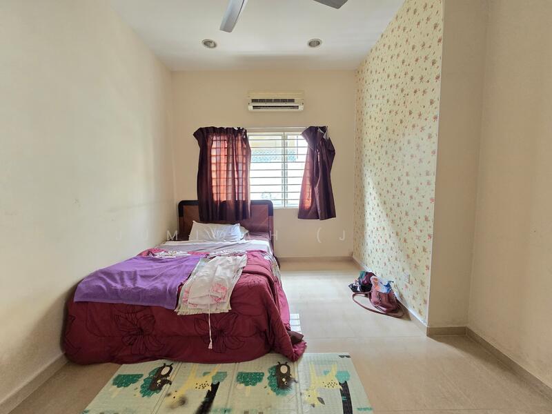 Emerald Heights Taman Puncak Jalil untuk Untuk Dijual - RM 950,000, Mac 2026 - Bedroom - PropertyGuru.com.my