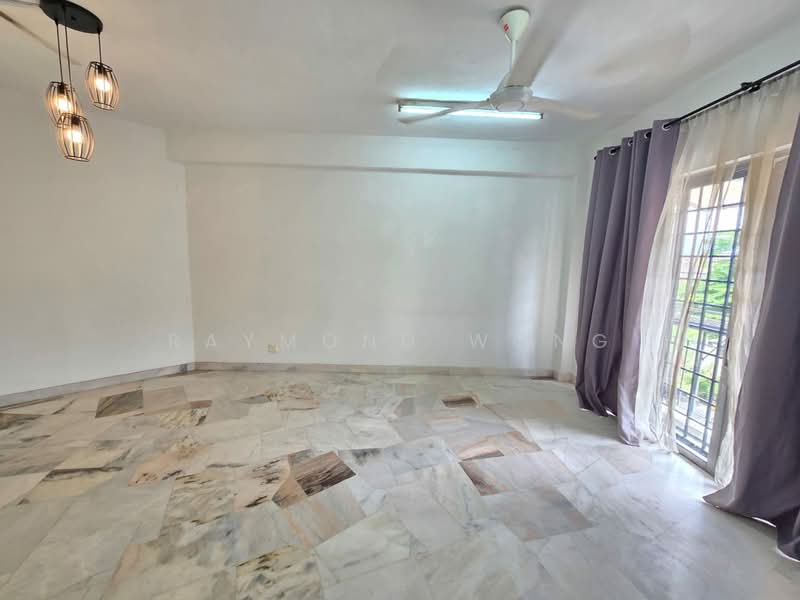 Kondominium untuk Dijual di Pandan Heights Condominium - Raymond Wong - Living Room - PropertyGuru.com.my