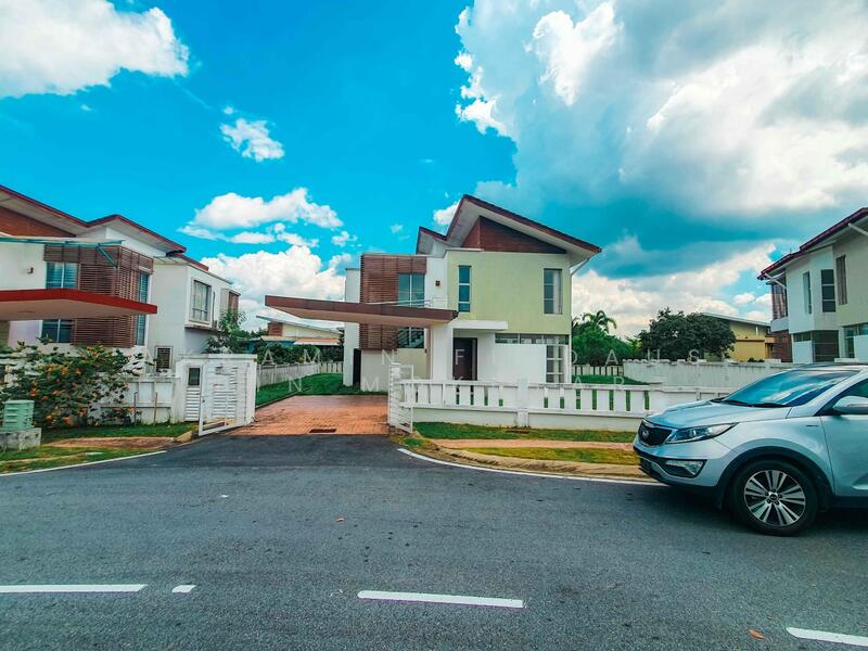 Bungalow for Sale in Bandar Enstek (Negeri Sembilan) - Akramin Firdaus Bin Mokhtar - Exterior - PropertyGuru.com.my
