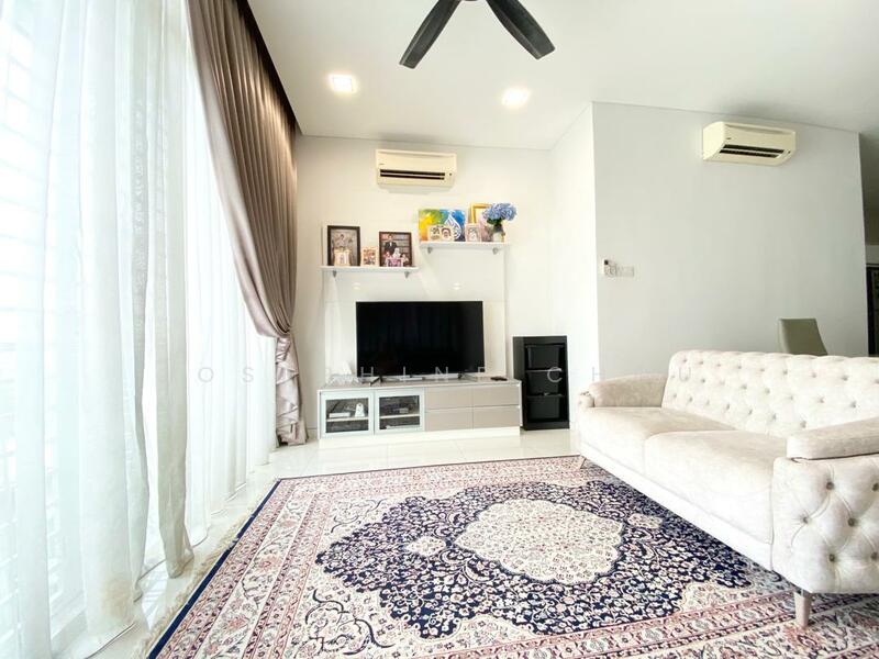 Condominium for Sale at Temasya Kasih - Josephine Chou - Living Room - PropertyGuru.com.my