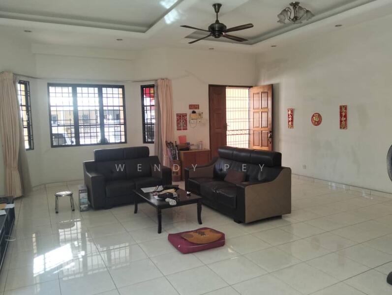 Semi-Detached House for Sale in Taman Pandan (Butterworth) - Wendy Pey - Living Room - PropertyGuru.com.my