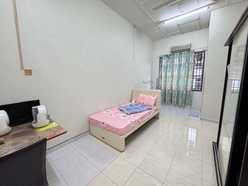2-storey Terraced House for Sale in Taman Pulai Utama (Skudai) - Iden Tan - Bedroom - PropertyGuru.com.my