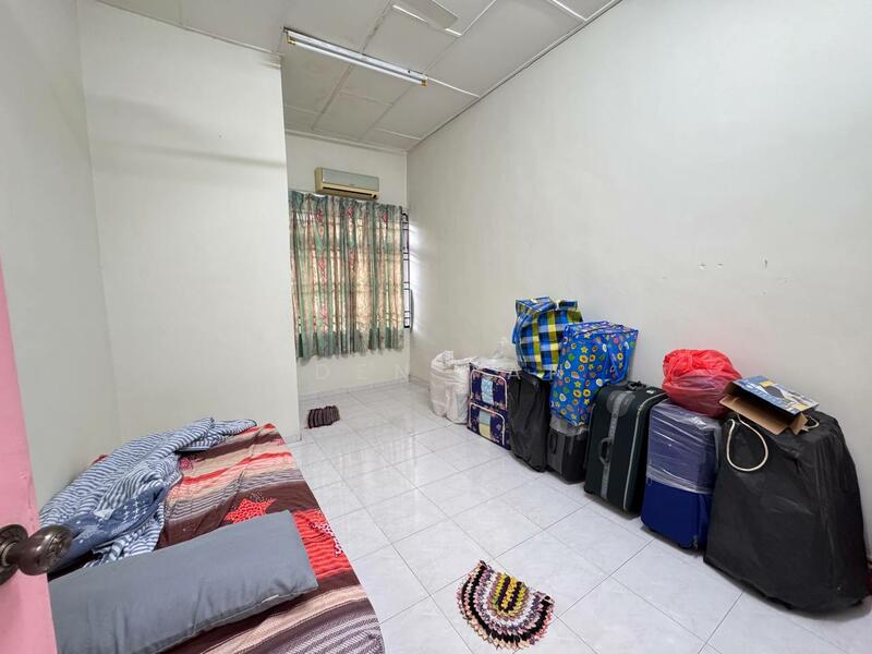 2-storey Terraced House for Sale in Taman Pulai Utama (Skudai) - Iden Tan - Bedroom - PropertyGuru.com.my