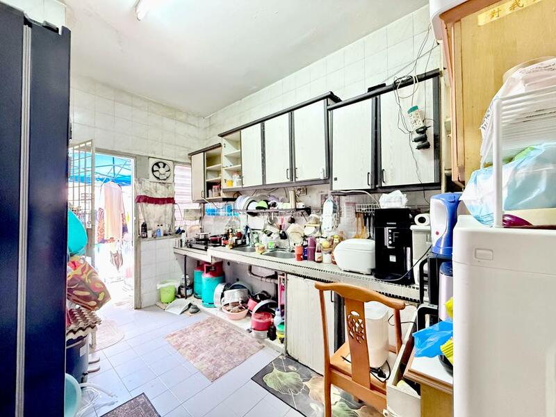 2-storey Terraced House for Sale in Bandar Tasik Selatan (Kuala Lumpur) - Deeya Yusof - Kitchen - PropertyGuru.com.my