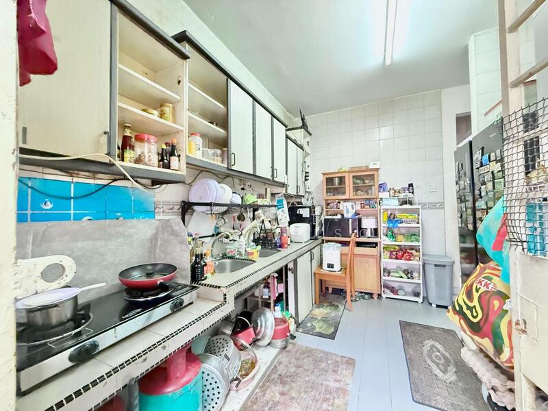 2-storey Terraced House for Sale in Bandar Tasik Selatan (Kuala Lumpur) - Deeya Yusof - Kitchen - PropertyGuru.com.my