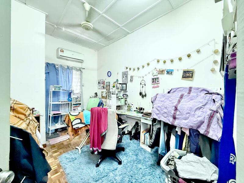 2-storey Terraced House for Sale in Bandar Tasik Selatan (Kuala Lumpur) - Deeya Yusof - Bedroom - PropertyGuru.com.my