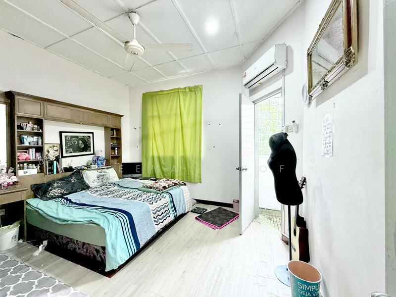 2-storey Terraced House for Sale in Bandar Tasik Selatan (Kuala Lumpur) - Deeya Yusof - Bedroom - PropertyGuru.com.my