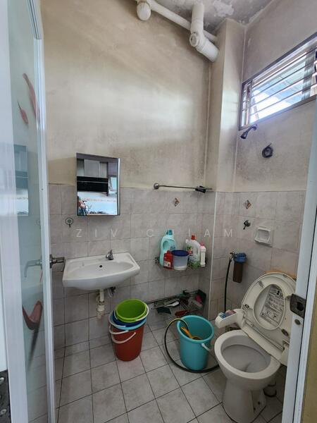 2-storey Terraced House for Rent in Johor Bahru (Johor) - Ziv Chiam - Bathroom - PropertyGuru.com.my