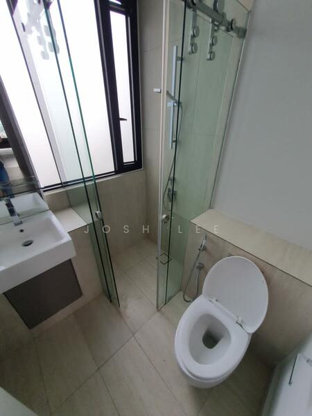 Kediaman Servis untuk Dijual di Lumi Tropicana Serviced Residence - Josh Lee - Bathroom - PropertyGuru.com.my