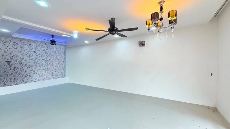 2-storey Terraced House for Sale in Kota Emerald (Rawang) - NORFADILAH ZAINUDDIN - Living Room - PropertyGuru.com.my