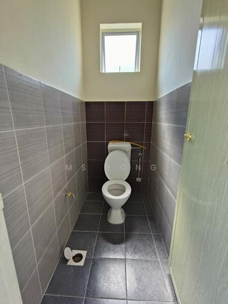 Batu Gajah Single Storey Corner Lot Bungalow For Rent Perak untuk Untuk Disewa - RM 1,050 /bulan, Feb 2026 - Bathroom - PropertyGuru.com.my