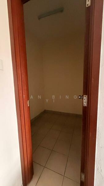 Apartment for Rent at Molek Pine 2 - Tan Bing Yi - PropertyGuru.com.my