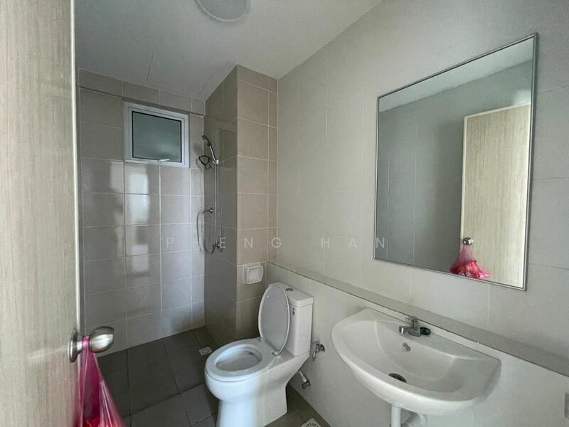 Havana Beach Residences untuk Untuk Disewa - RM 1,400 /bulan, Feb 2026 - Bathroom - PropertyGuru.com.my