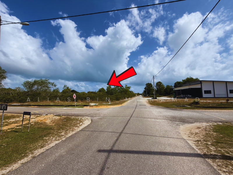 Residential Land for Sale in Kampung Penarik (Caluk) - Alias Bin Mohamad - Exterior - PropertyGuru.com.my