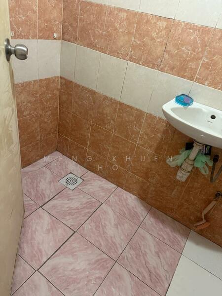 Condominium for Sale at Pelangi Damansara - Meng Khuen Ho - Bathroom - PropertyGuru.com.my