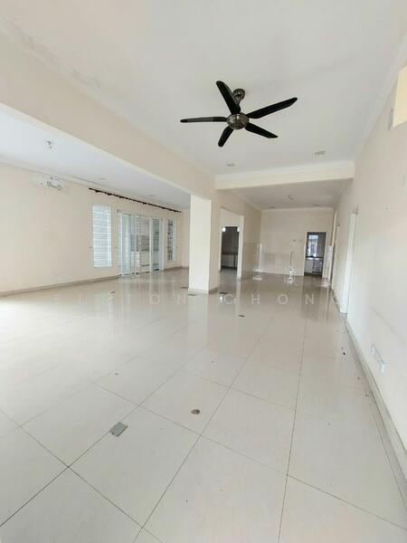 Taman Daya - Jalan Enau 16,20 untuk Untuk Dijual - RM 768,000, Feb 2026 - Living Room - PropertyGuru.com.my
