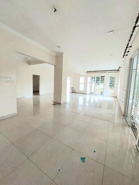 Taman Daya - Jalan Enau 16,20 untuk Untuk Dijual - RM 768,000, Feb 2026 - Living Room - PropertyGuru.com.my