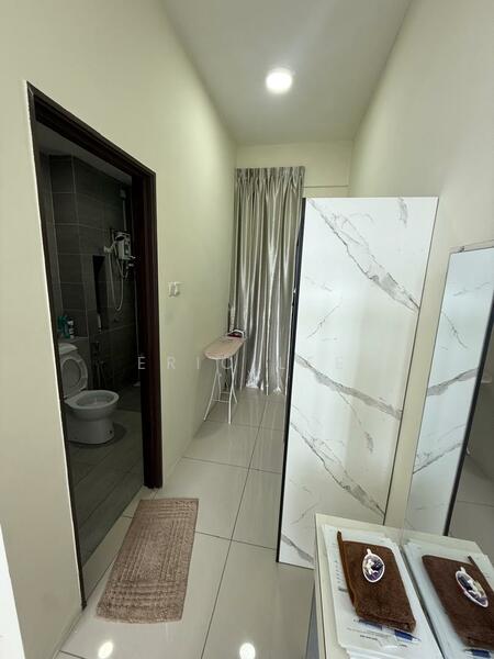 Service Residence for Sale at 8Scape Residence @ Sutera - Eric Lee - Bathroom - PropertyGuru.com.my