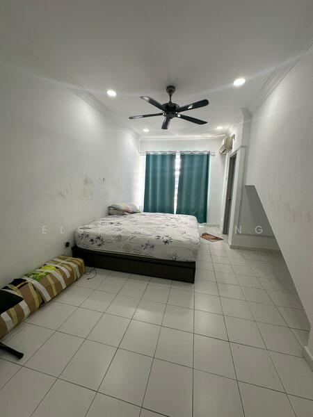 Taman Larkin untuk Untuk Dijual - RM 630,000, Feb 2026 - Bedroom - PropertyGuru.com.my