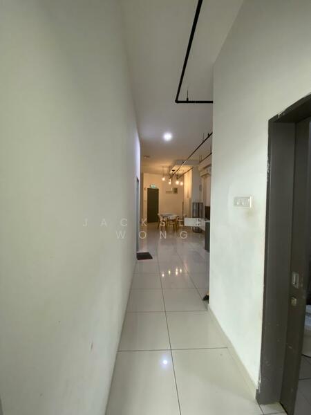 Serviced Residence @ 3 Towers untuk Untuk Disewa - RM 2,300 /bulan, Mac 2026 - Corridor - PropertyGuru.com.my