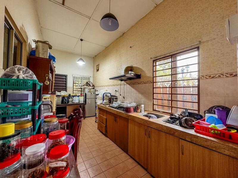 Bungalow for Sale in SS1 (Petaling Jaya) - Nana Cheah - Kitchen - PropertyGuru.com.my