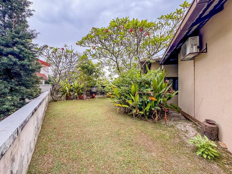 Bungalow for Sale in SS1 (Petaling Jaya) - Nana Cheah - Garden - PropertyGuru.com.my
