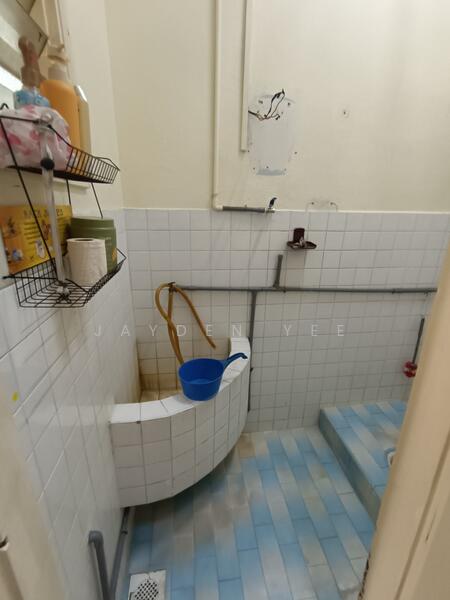 Semi-Detached House for Sale in Jalan Klang Lama (Old Klang Road) (Kuala Lumpur) - Jayden Yee - Bathroom - PropertyGuru.com.my