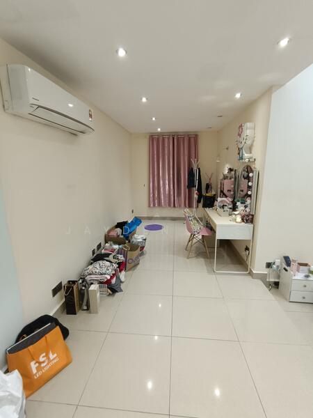 Semi-Detached House for Sale in Jalan Klang Lama (Old Klang Road) (Kuala Lumpur) - Jayden Yee - Bedroom - PropertyGuru.com.my