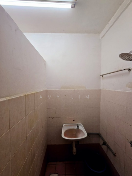 Apartment for Rent at Sri Dahlia - Amy Lim - Bathroom - PropertyGuru.com.my