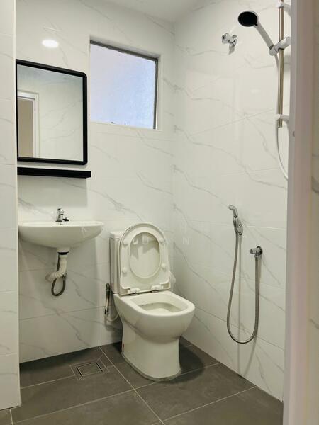 Subang Ville Aman Luxury Condominiums untuk Untuk Dijual - RM 365,000, Feb 2026 - Bathroom - PropertyGuru.com.my
