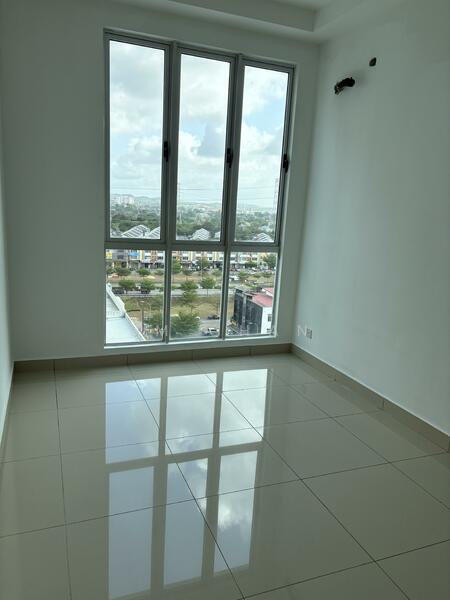 Meridin Bayvue Serviced Apartment untuk Untuk Disewa - RM 1,600 /bulan, Feb 2026 - View - PropertyGuru.com.my