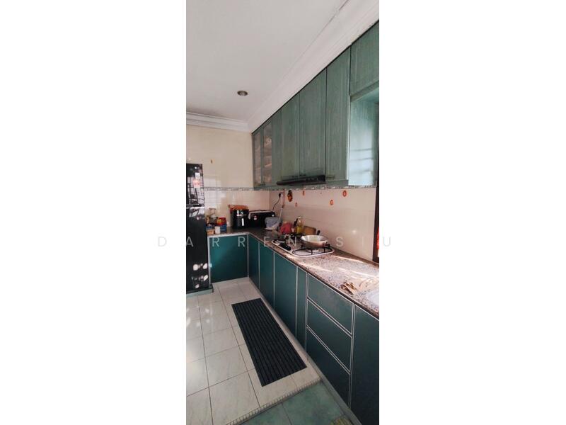 1.5-storey Terraced House for Sale in Taman Pelangi Indah (Ulu Tiram) - Darren Siu - Kitchen - PropertyGuru.com.my