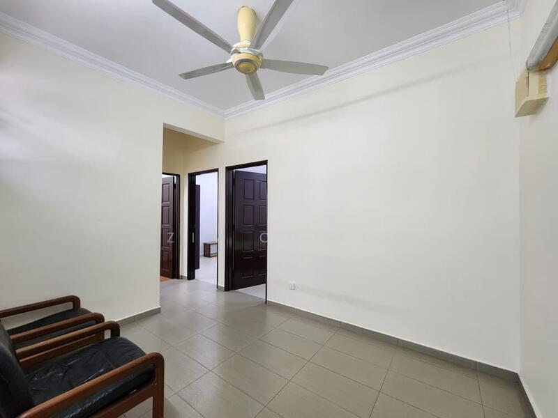 1.5-storey Terraced House for Sale in Masai (Johor) - Ziv Chiam - Living Room - PropertyGuru.com.my