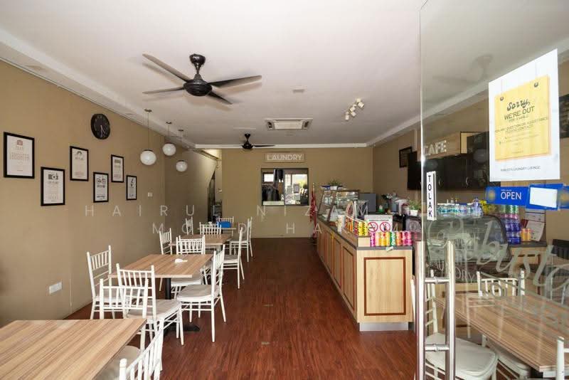 Shop / Office for Sale in Shah Alam (Selangor) - Hairul Nizam Bin Mohd Hakim - Interior - PropertyGuru.com.my