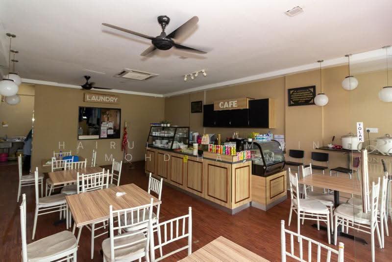 Shop / Office for Sale in Shah Alam (Selangor) - Hairul Nizam Bin Mohd Hakim - Interior - PropertyGuru.com.my