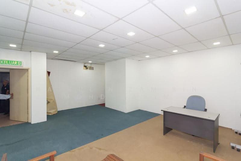 Shop / Office for Sale in Shah Alam (Selangor) - Hairul Nizam Bin Mohd Hakim - Interior - PropertyGuru.com.my