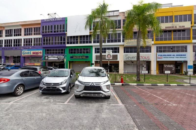 Shop / Office for Sale in Shah Alam (Selangor) - Hairul Nizam Bin Mohd Hakim - Exterior - PropertyGuru.com.my