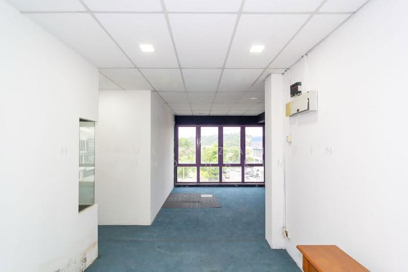Shop / Office for Sale in Shah Alam (Selangor) - Hairul Nizam Bin Mohd Hakim - Interior - PropertyGuru.com.my