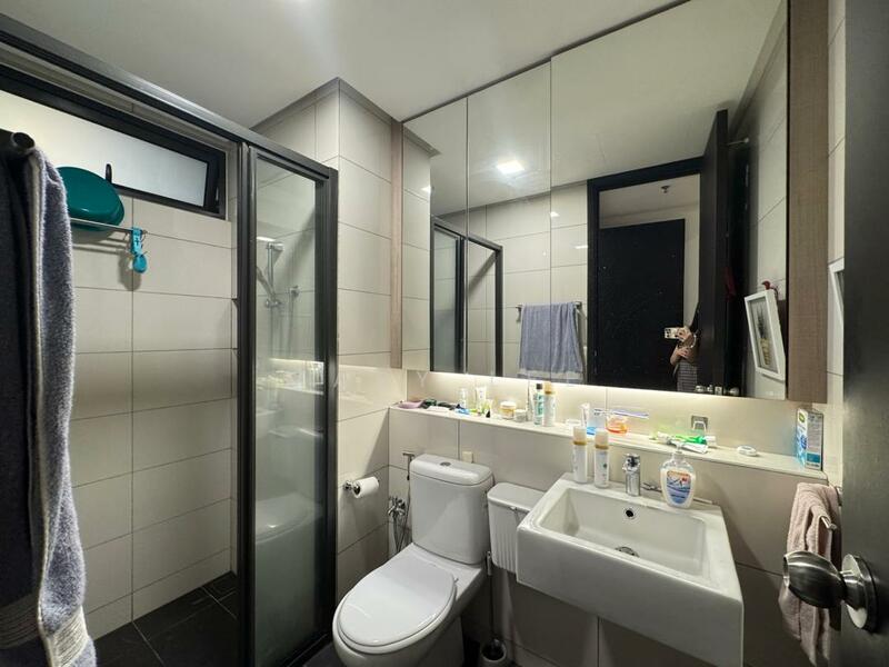 Service Residence for Sale at The Tamarind - Mary Lee - Master bathroom - PropertyGuru.com.my