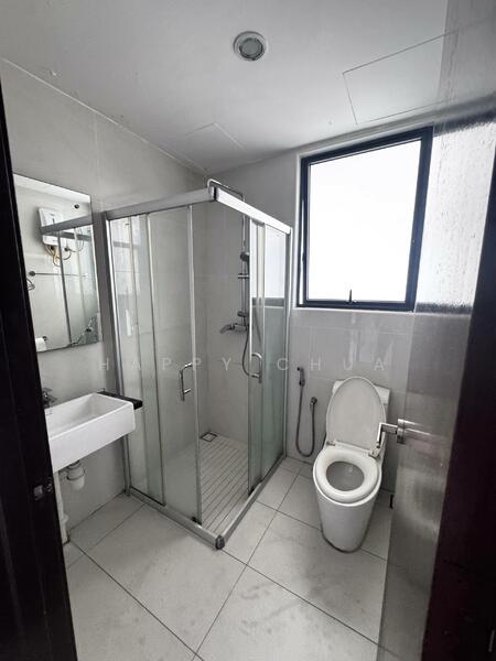 Condominium for Rent at Royal Strand @ Country Garden Danga Bay - Happy Chua - Bathroom - PropertyGuru.com.my