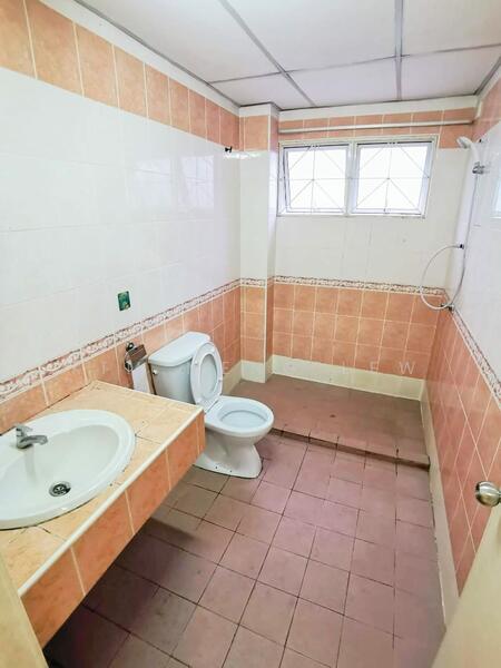 2-storey Terraced House for Sale in Taman Megah Kepong (Kepong) - Kim Meng Lew - Bathroom - PropertyGuru.com.my
