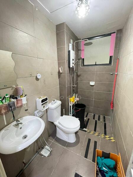 Service Residence for Sale at ARC @ Austin Hills - Yucong . - Bathroom - PropertyGuru.com.my