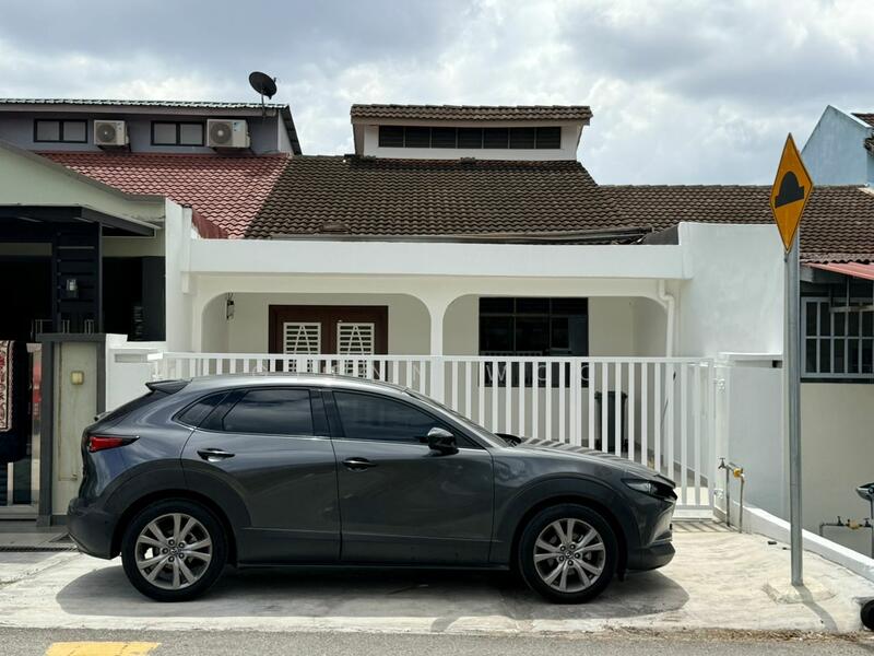 1-storey Terraced House for Sale in Taman Johor Jaya (Johor Bahru) - Glenn Woo - Exterior - PropertyGuru.com.my