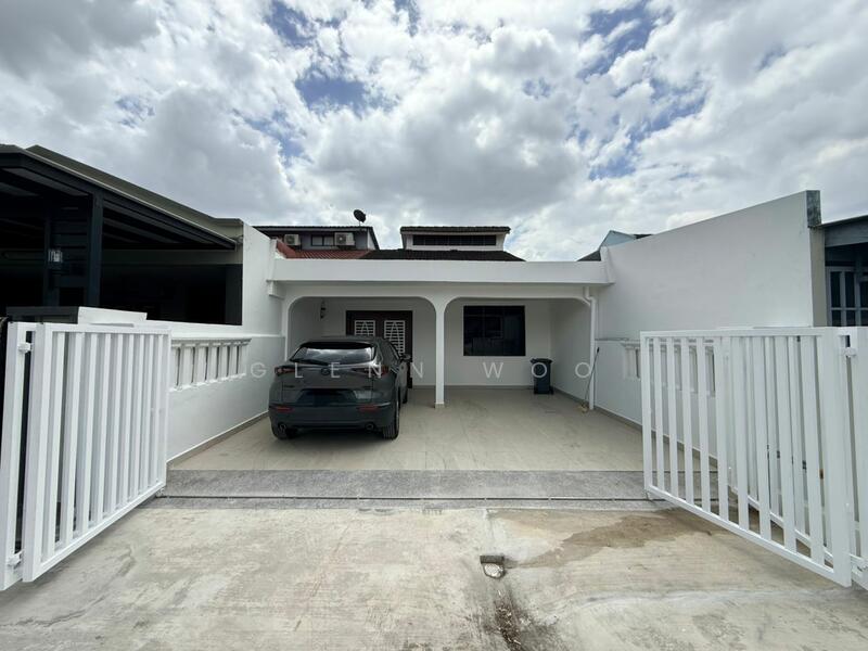 1-storey Terraced House for Sale in Taman Johor Jaya (Johor Bahru) - Glenn Woo - Exterior - PropertyGuru.com.my