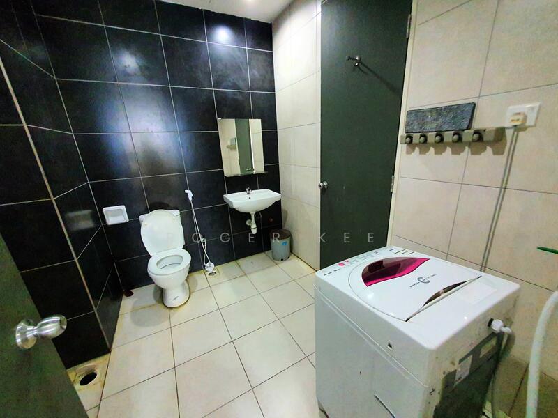 Service Residence for Rent at D'Pulze Cyberjaya - Roger Kee - Bathroom - PropertyGuru.com.my